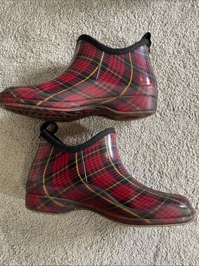 Women’s Red Plaid Waterproof Slip-On Rain Clogs